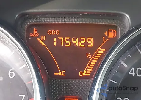 2016 Nissan Versa Note S (Sr)/S Plus/Sl/Sr/Sv z USA, uszkodzony, nr VIN 3N1CE2CP0GL405925